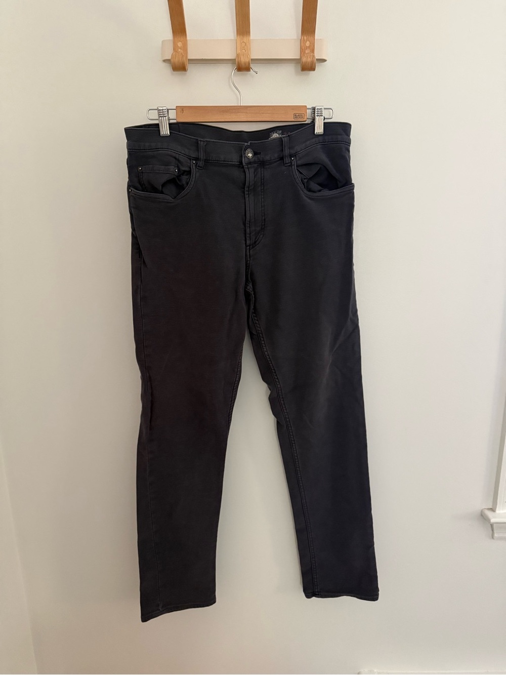 Faherty Men's Black Jeans Size 34